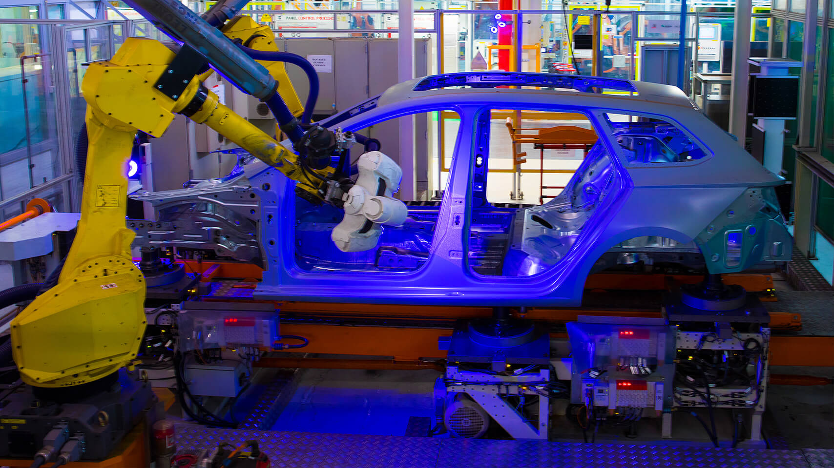 Une chorégraphie avec 2 000 robots - Robots fonctionnant à l'usine SEAT 2
