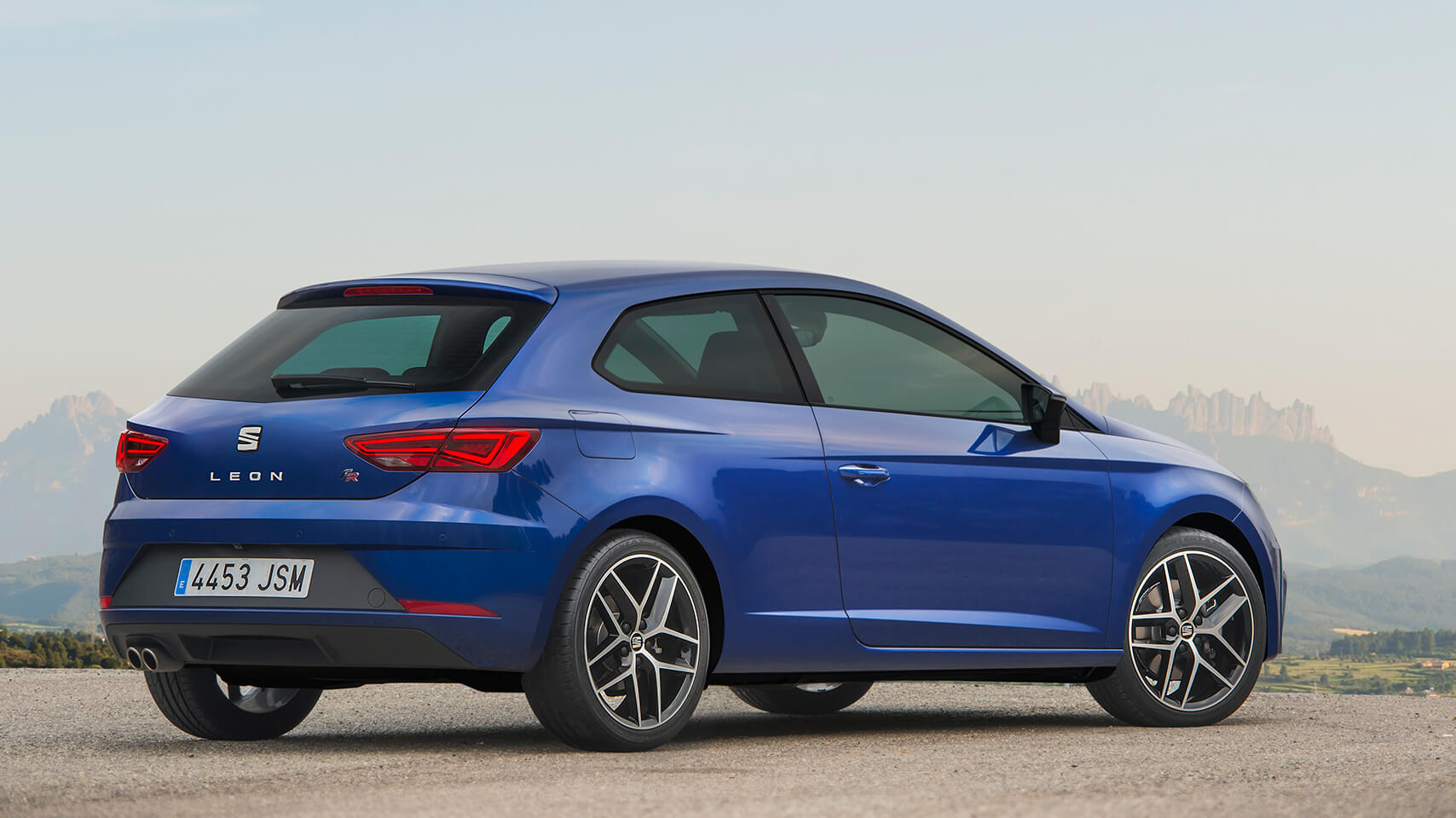 SEAT Leon montagne