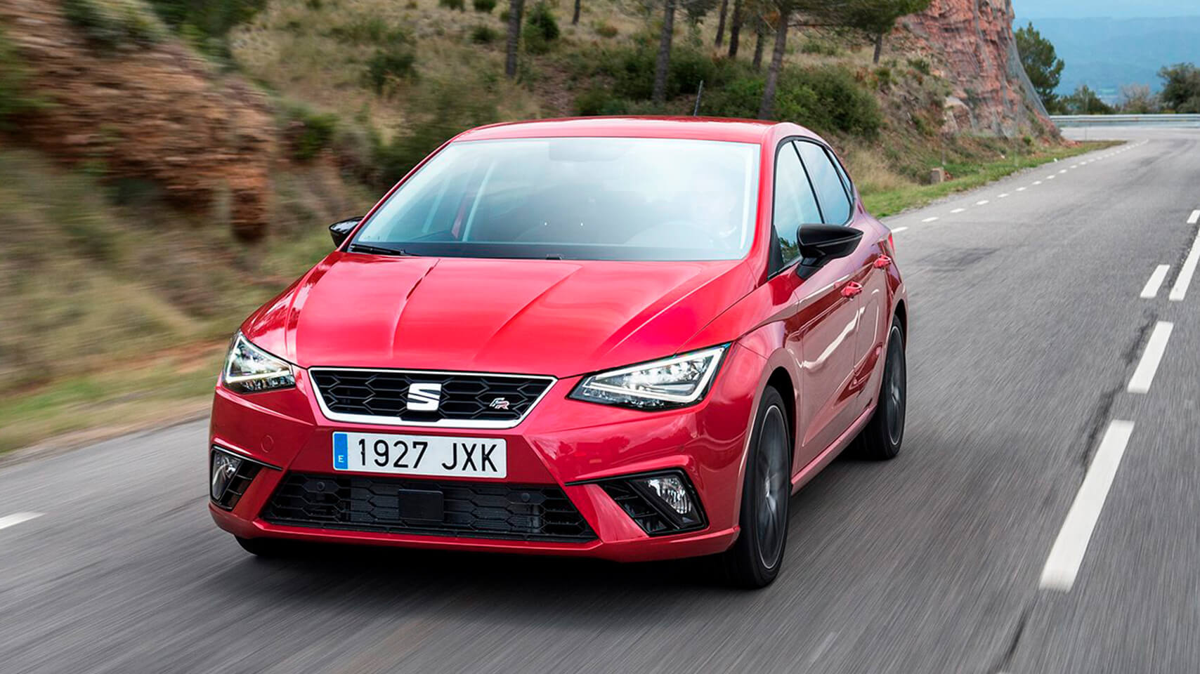 Citadine SEAT ibiza sur la route