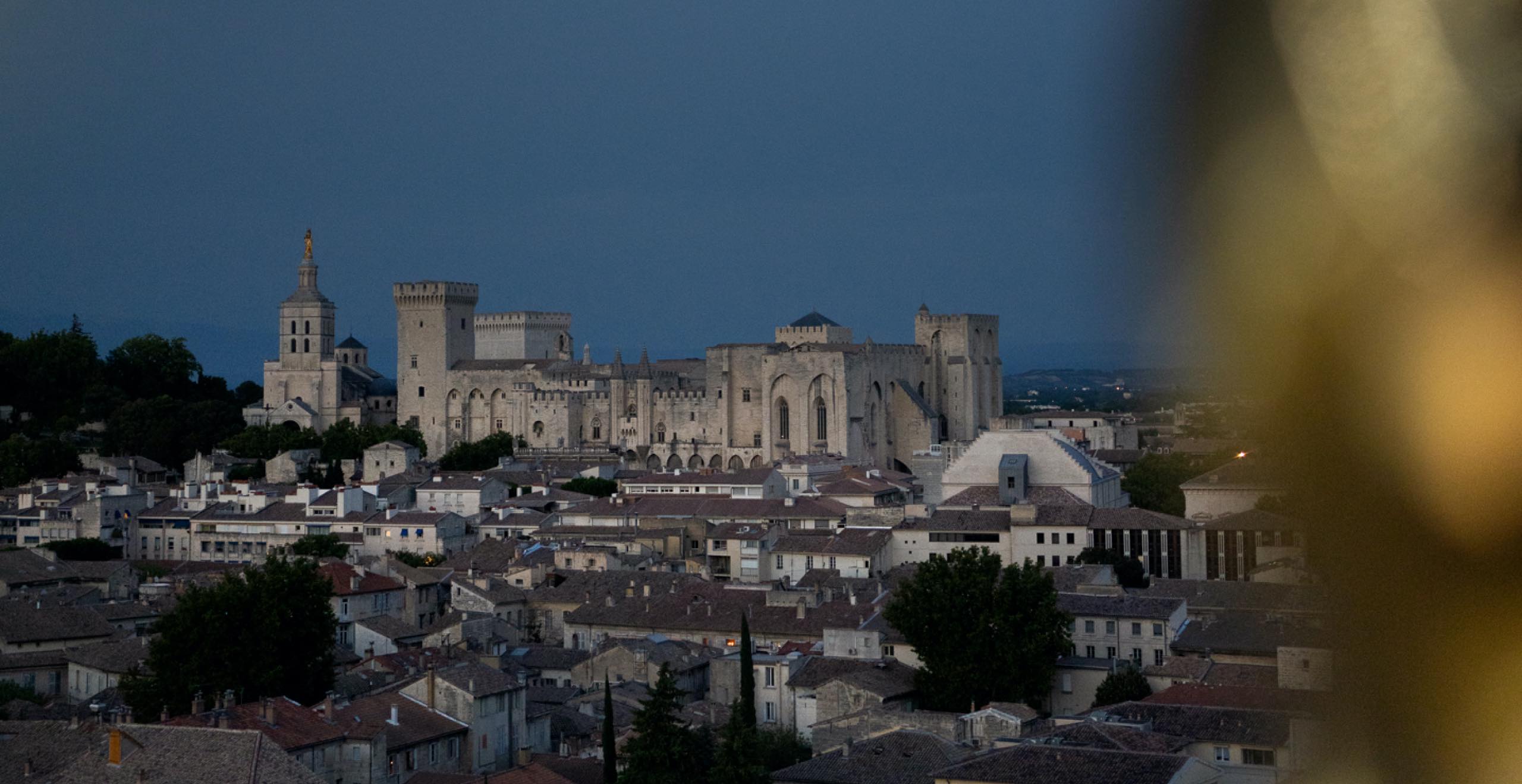 SEAT Road-trip remparts Avignon