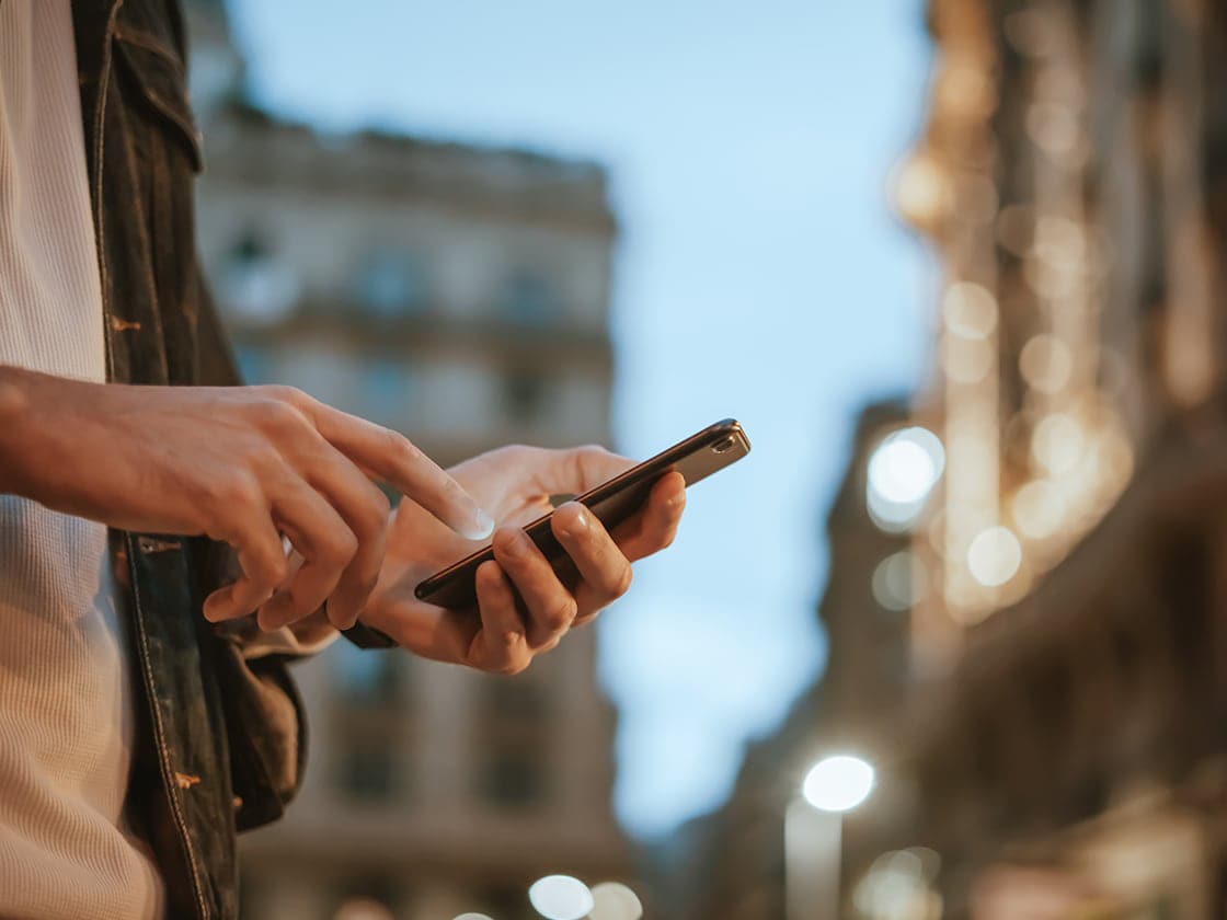 seat connect inclut des fonctionnalités à distance, comme verrouiller et déverrouiller la voiture, régler la température, etc., directement depuis votre smartphone.