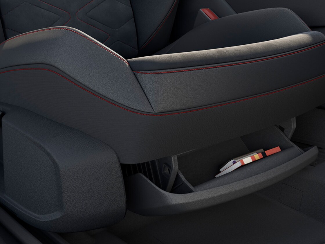 L’intérieur de la seat leon sportstourer met en avant ses options de rangement, disponibles sur les modèles cinq portes.
