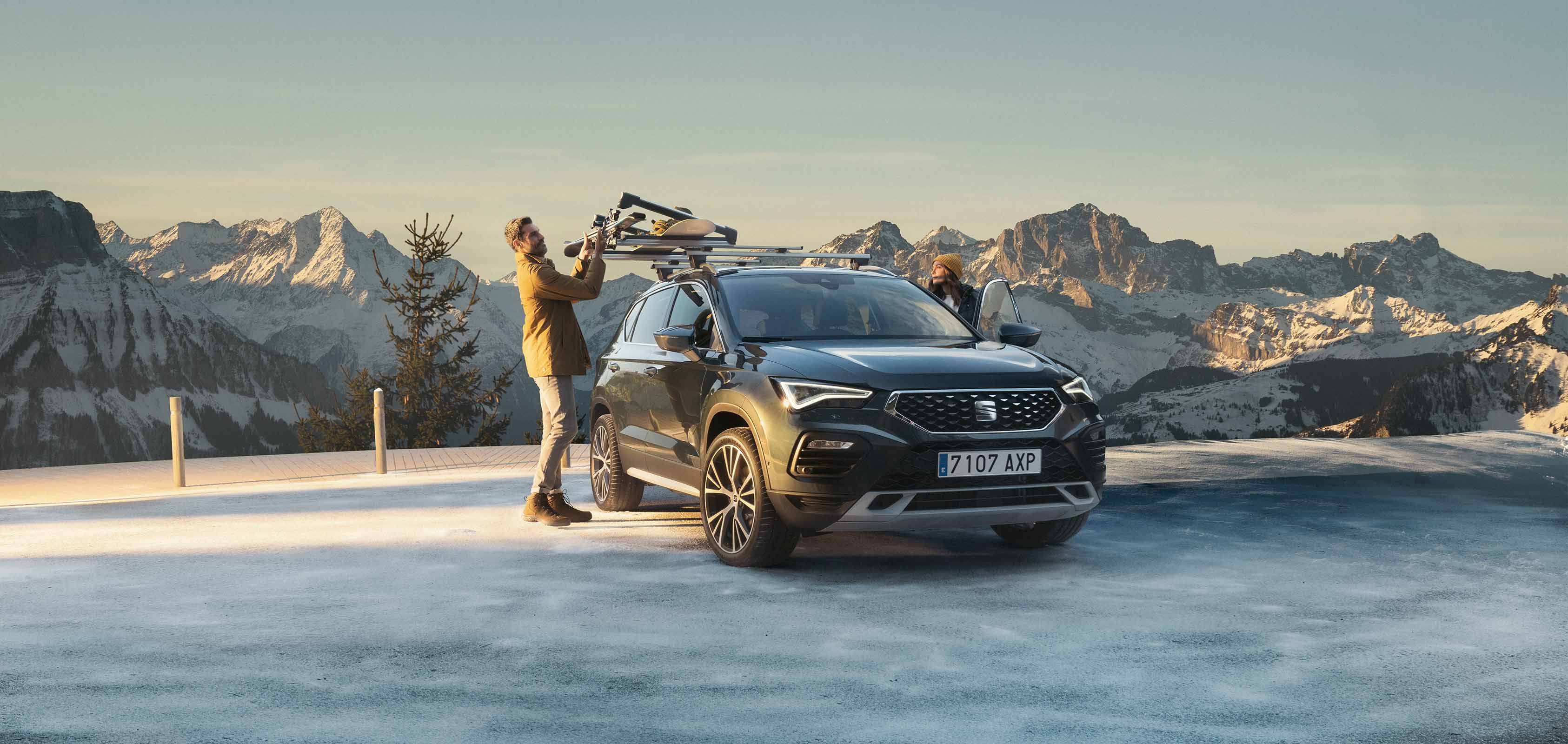 SUV SEAT Ateca avec coffre de toit
