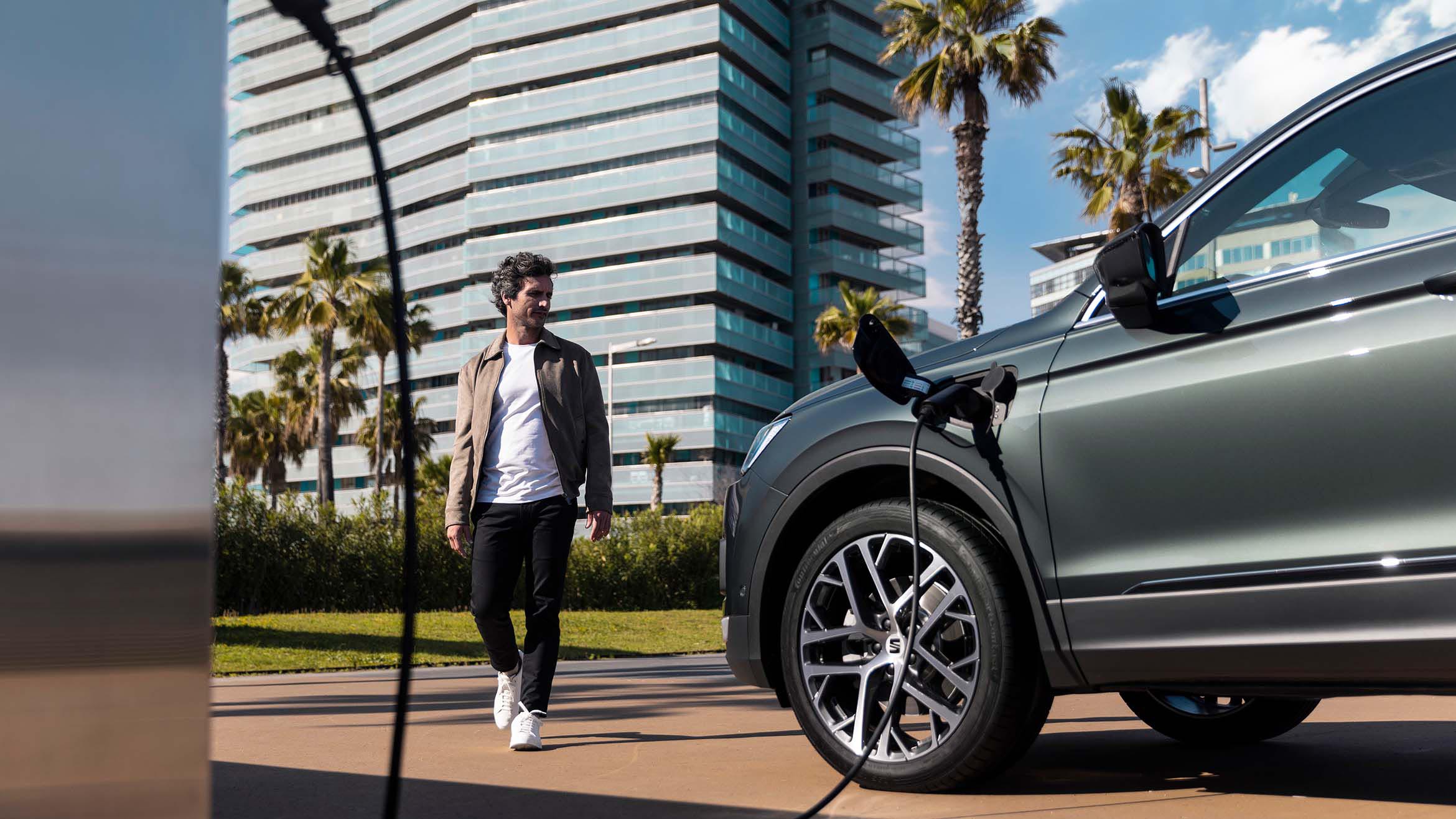 La nouvelle SEAT Tarraco 2024 XPERIENCE avec jantes en alliage 20” Gris Nucléaire