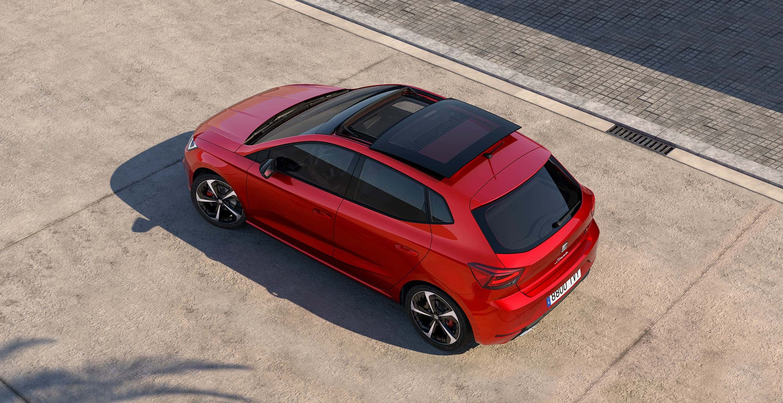 SEAT Ibiza couleur rouge désir vue latérale