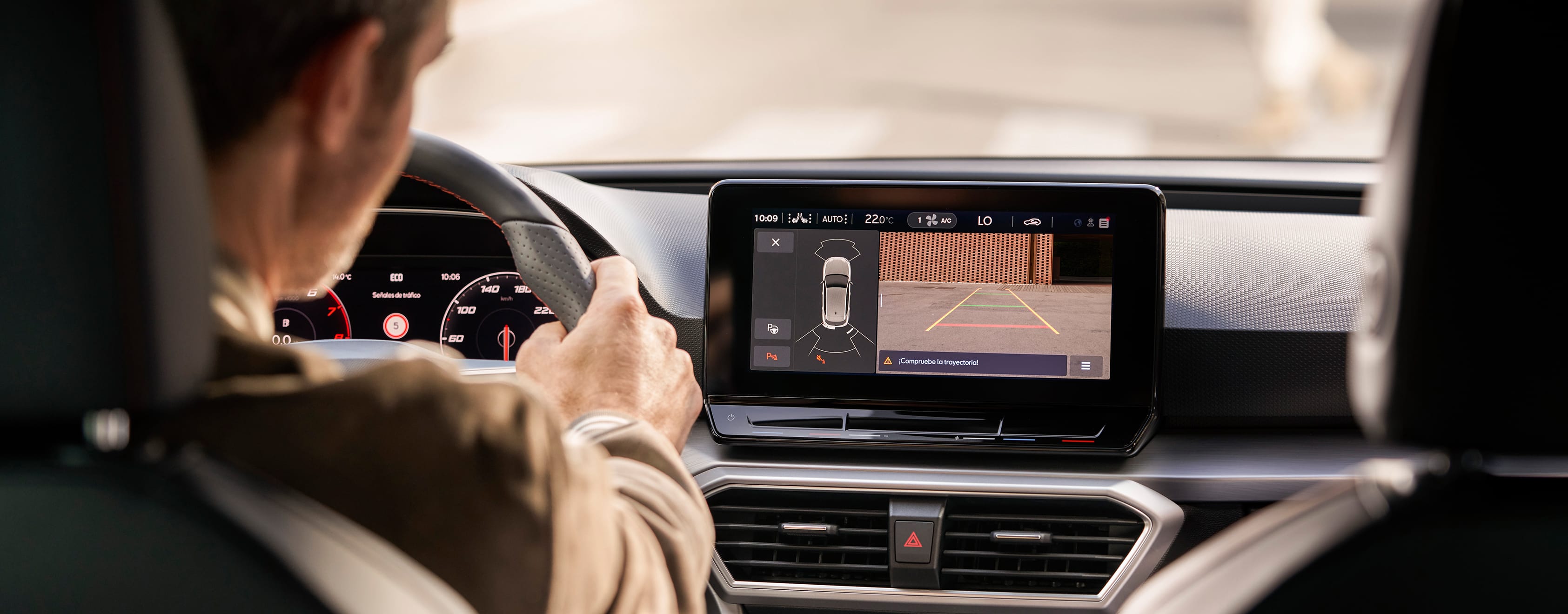 nouvelle SEAT Leon park assist