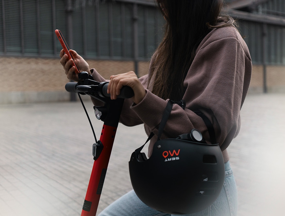 Seat Mó Safety Gear Cosmo TM κράνος με φώτα Bluetooth και Break View