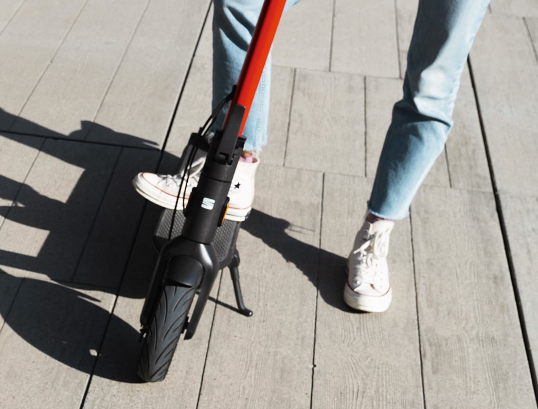 Seat Mó 65 Electric Scooter με σύστημα διπλής θραύσης