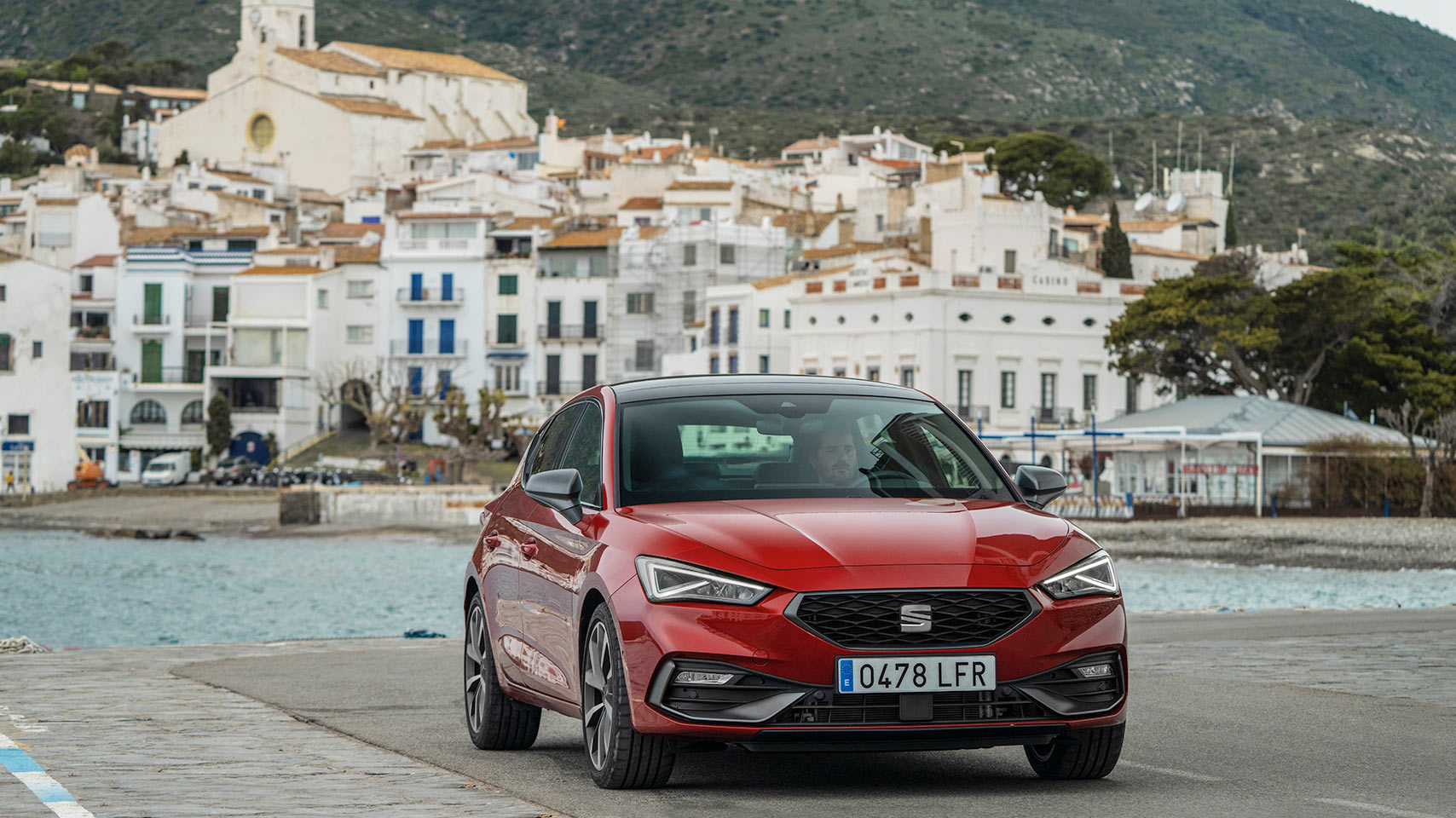 Nouvelle SEAT Leon au bord de l'eau