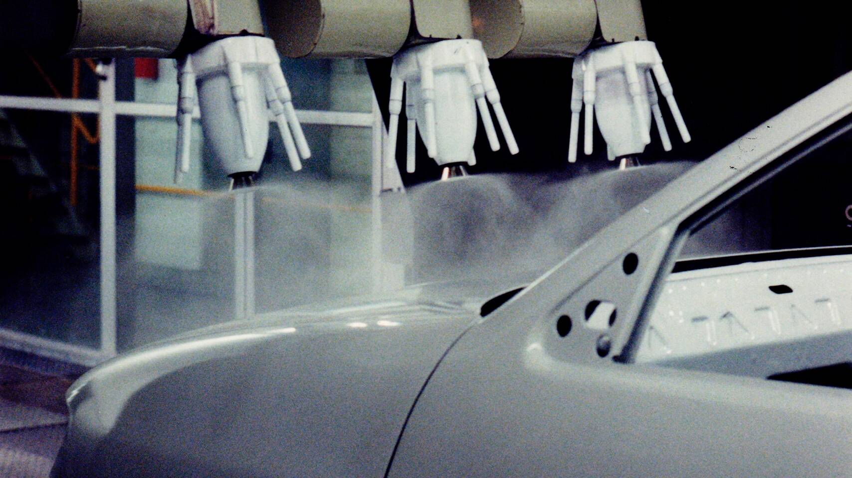 Le temps de production d’une nouvelle voiture est passé de 60 heures à 16 heures actuellement.