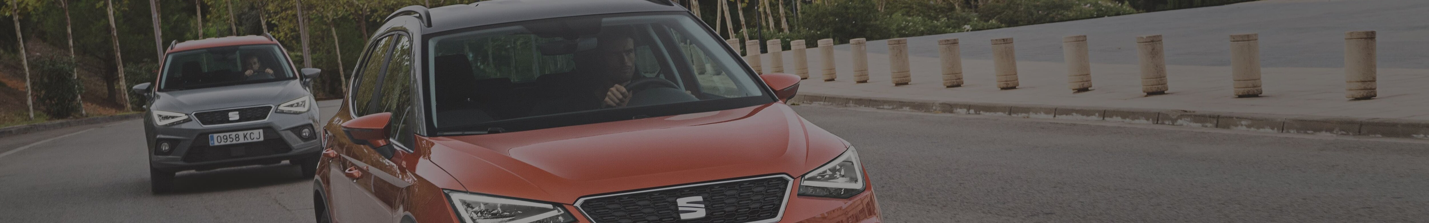 Les ventes de SEAT augmentent de 21 % en avril. SEAT Arona SUV sur la route