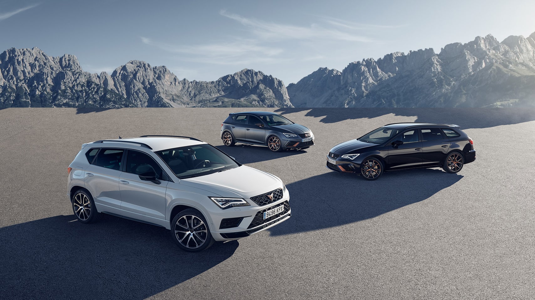 Voitures SEAT et CUPRA vue montagne