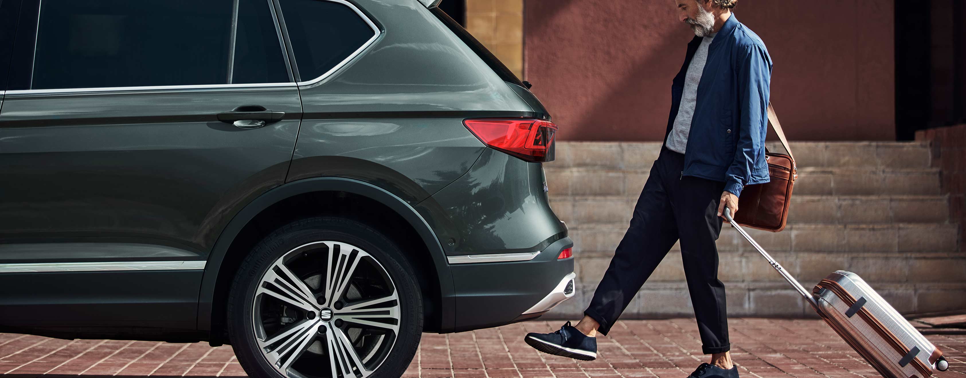 SEAT Tarraco SUV 7 places technologie hayon électrique avec virtual pedal