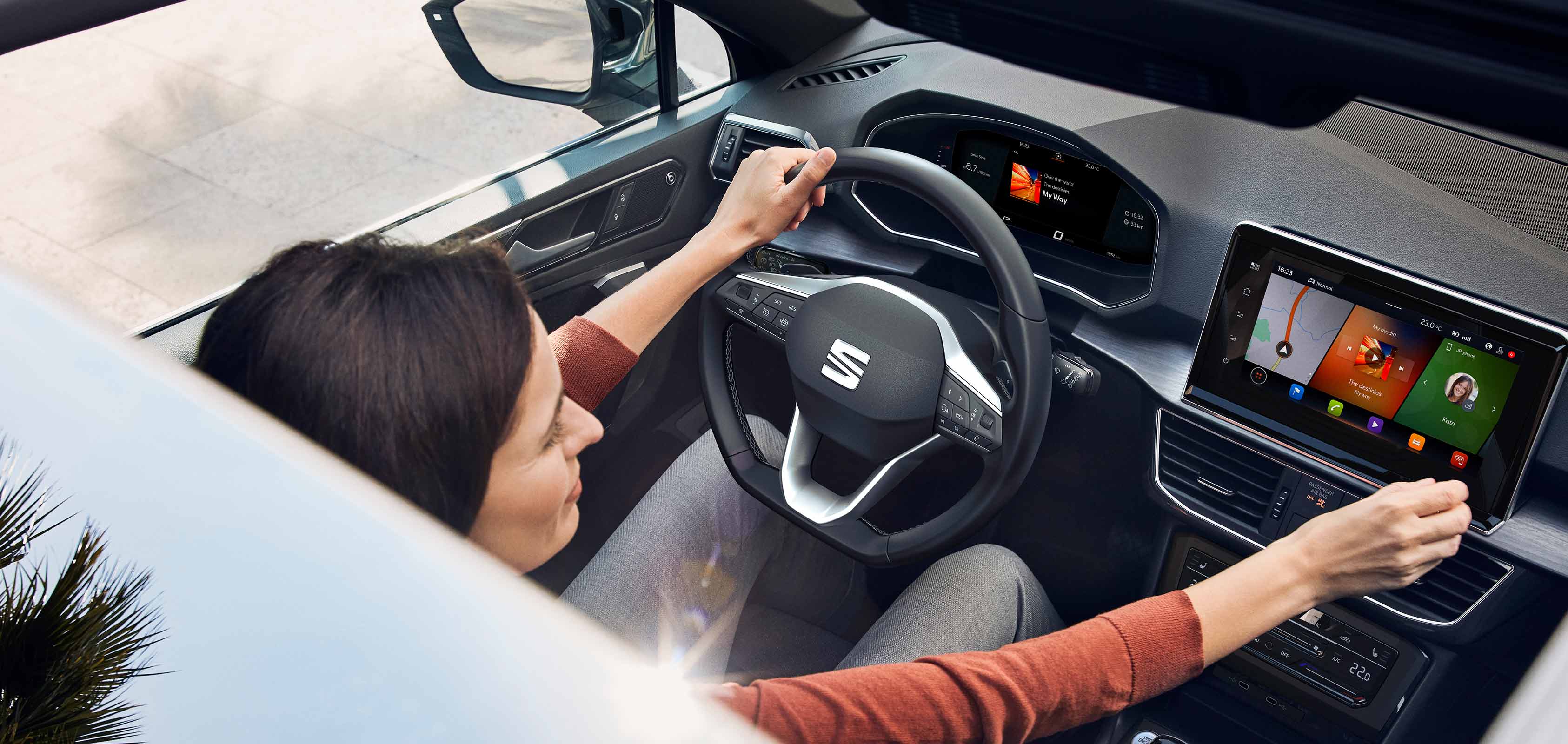 Nouveau SEAT Tarraco Tarraco SUV 7 places technologie chargeur de téléphone sans fil