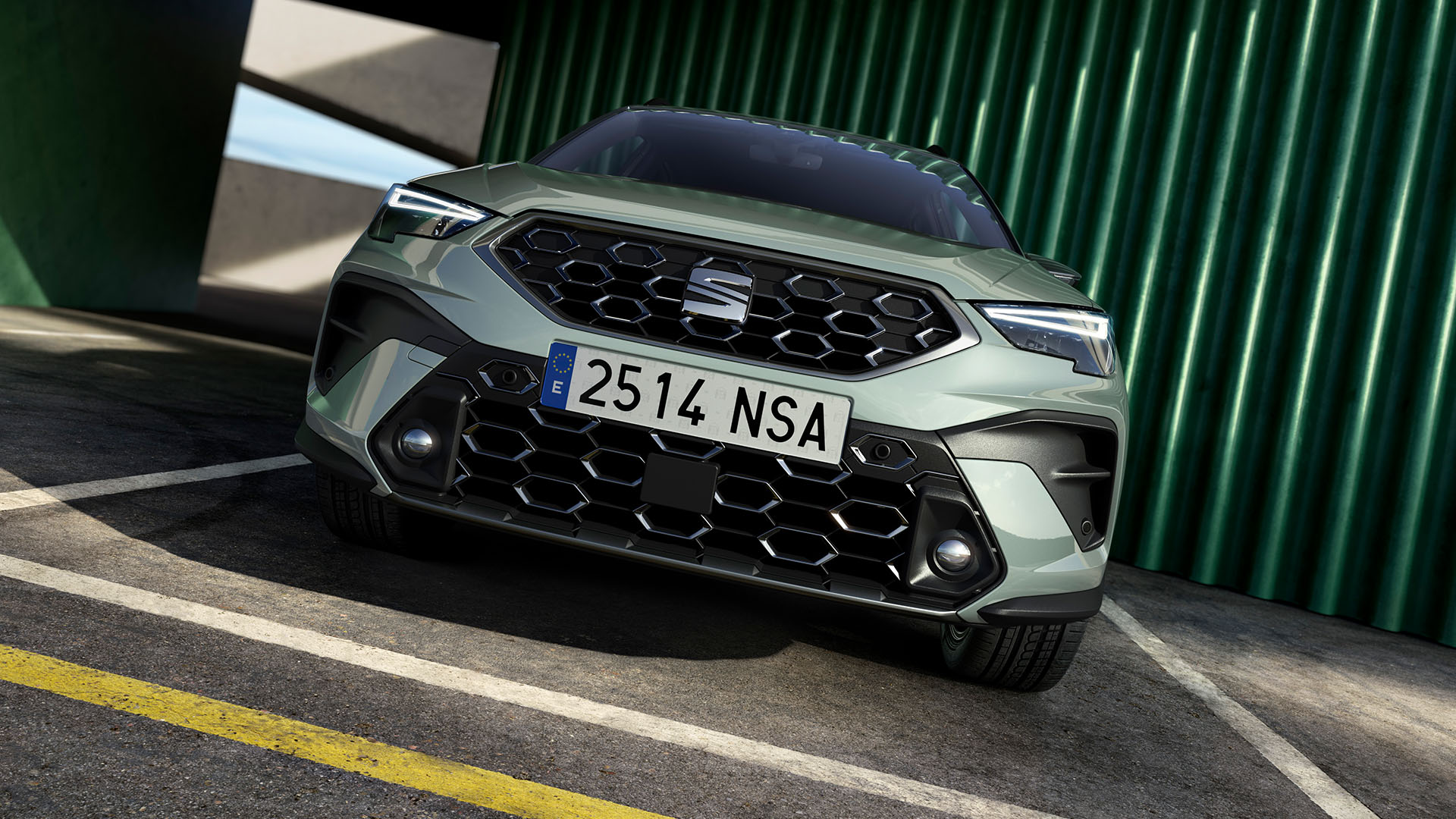 Détails du pare-chocs avant de la SEAT Arona 2025.