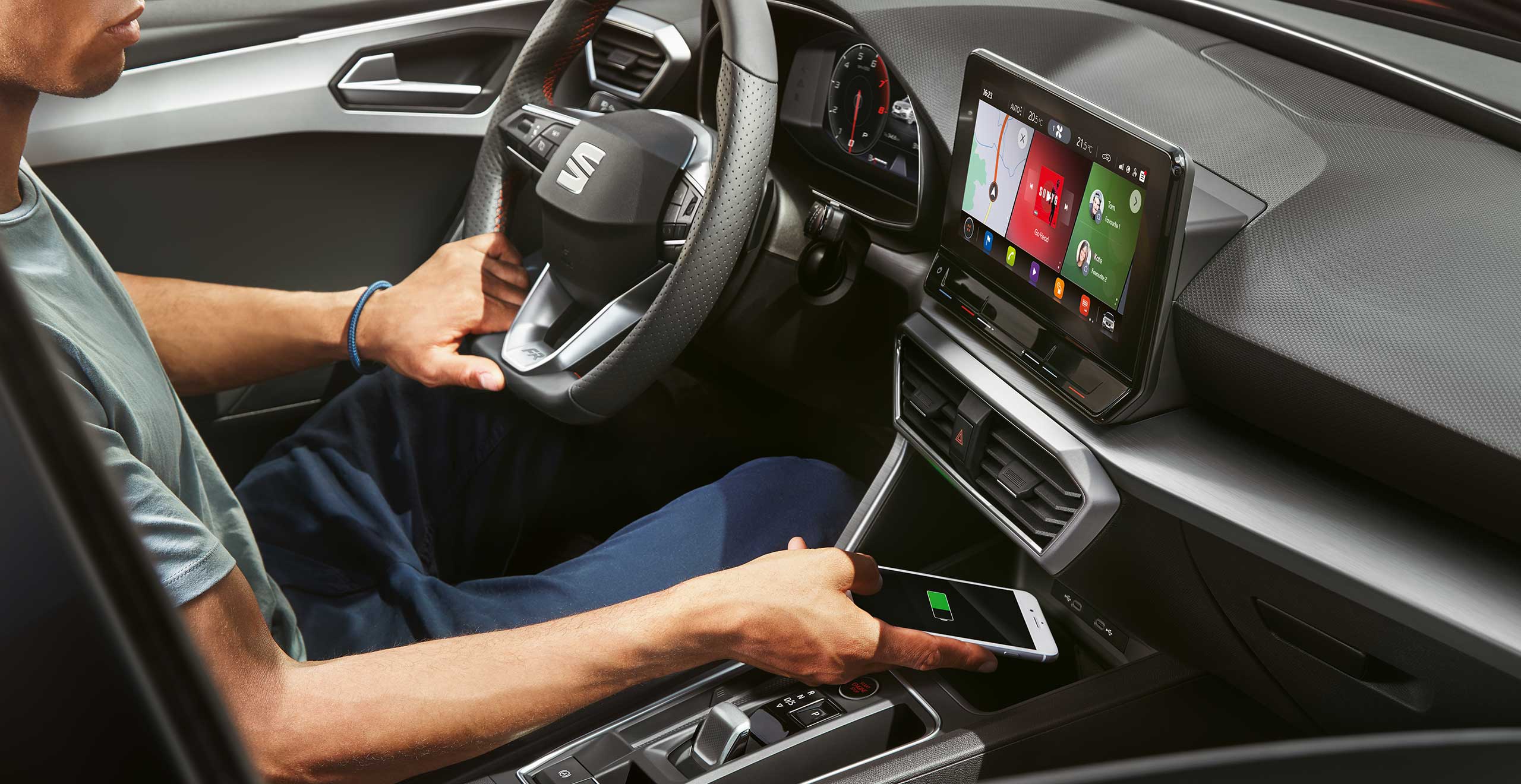 SEAT CONNECT smartphone en charge sans fil à induction